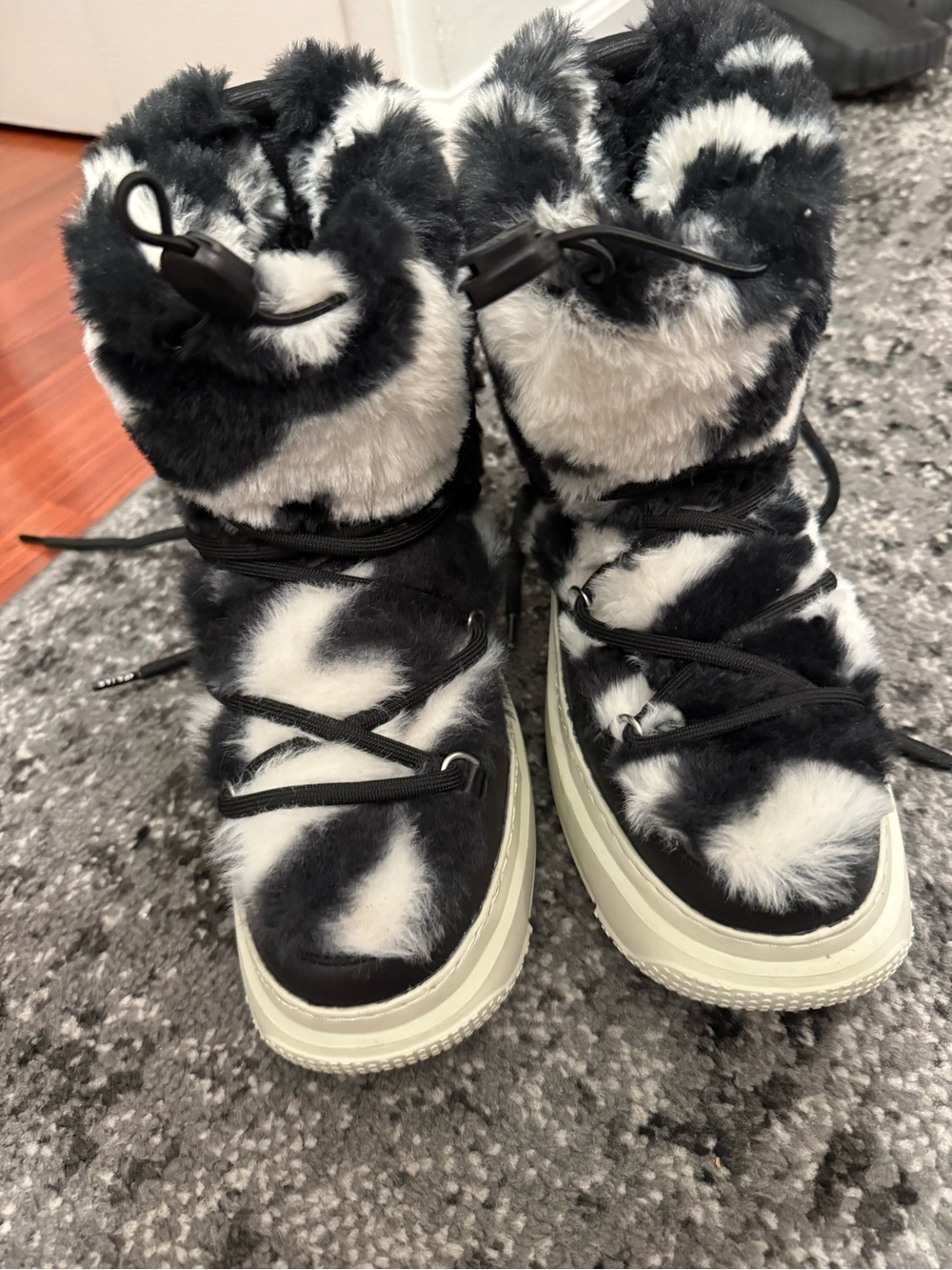 Pajar Black & White Faux-Fur Winter Rain Boots